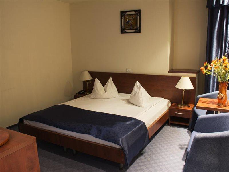 Samaa Hotel Bucureşti Ngoại thất bức ảnh