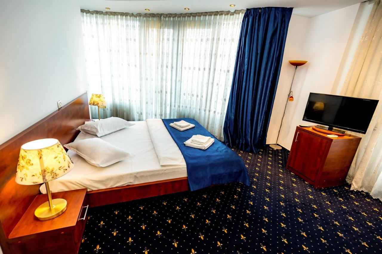 Samaa Hotel Bucureşti Ngoại thất bức ảnh