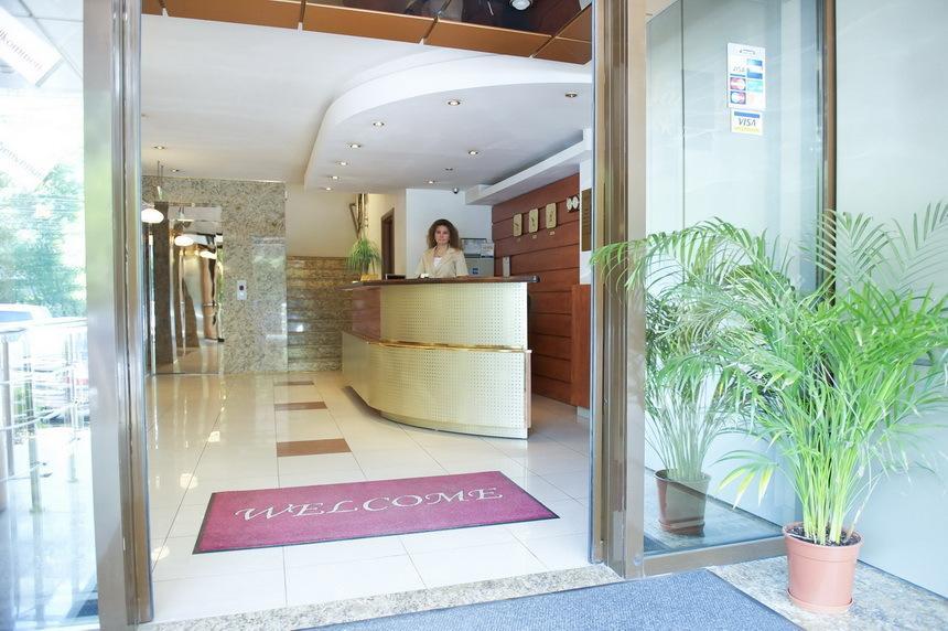 Samaa Hotel Bucureşti Ngoại thất bức ảnh